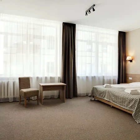 Hotel Old Town Trio