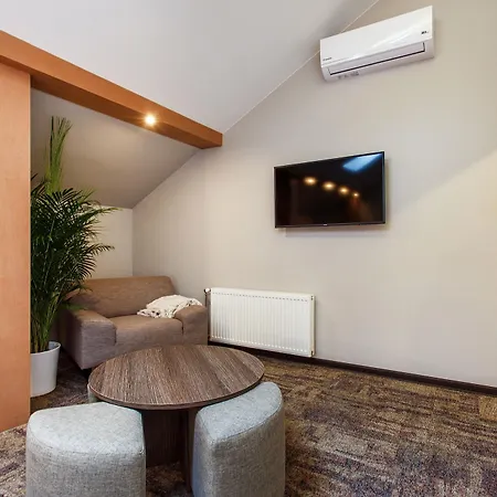 Old Town Trio Hotel 3*