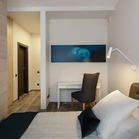 Hotel Old Town Trio