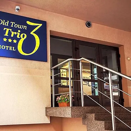 מלון Old Town Trio