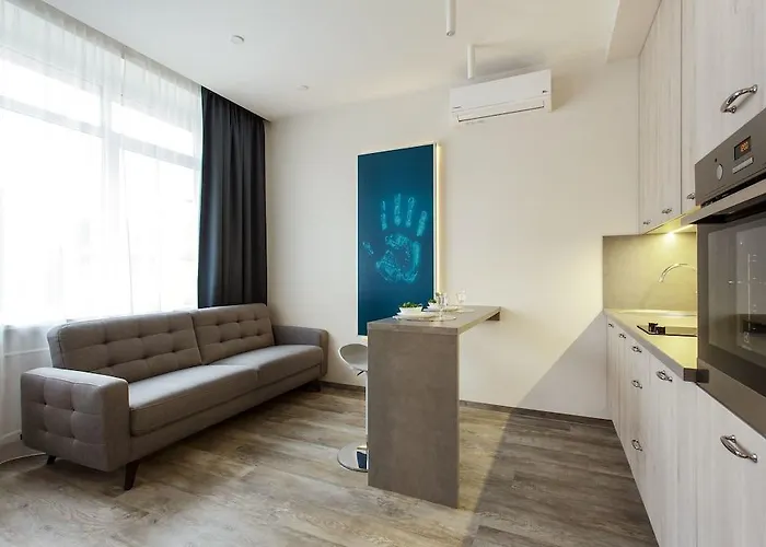 Viešbutis Old Town Trio