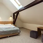 オールド タウン トリオ ホテル 3*