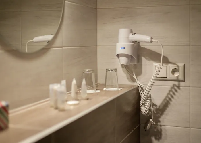 旧城特里奥酒店 3*