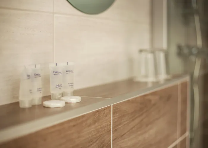 Отель Old Town Trio